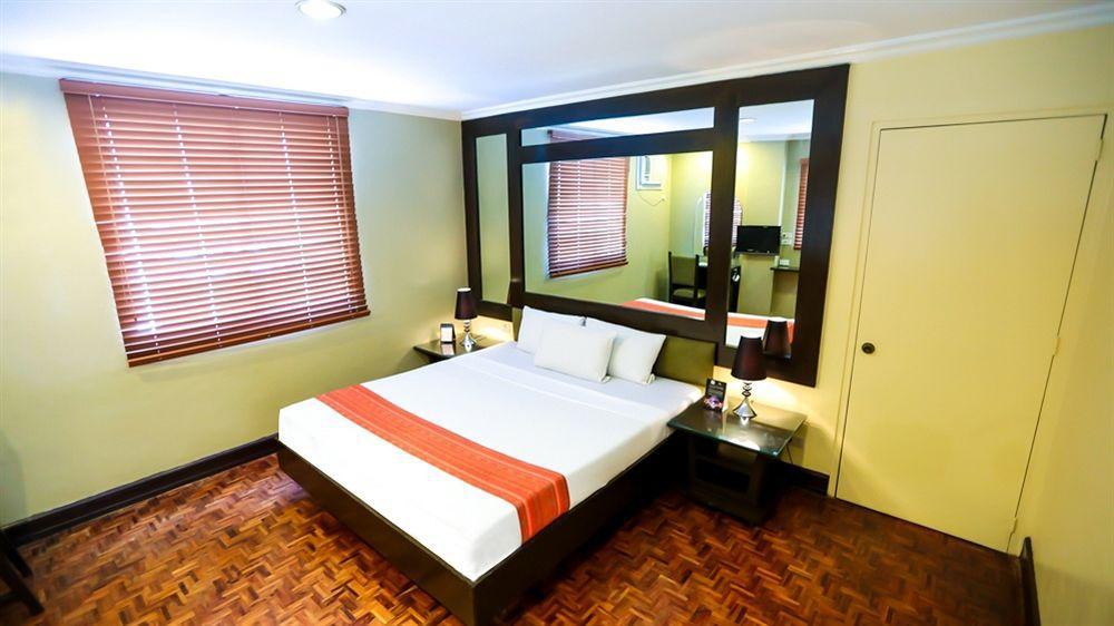 Hotel La Corona De Lipa Липа Экстерьер фото