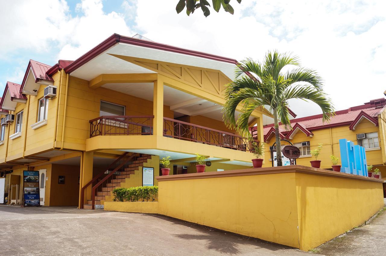 Hotel La Corona De Lipa Липа Экстерьер фото
